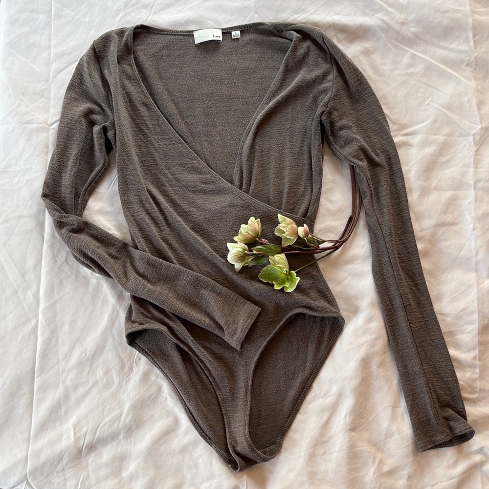 Wilfred Long Sleeve Wrap Bodysuit - Taupe